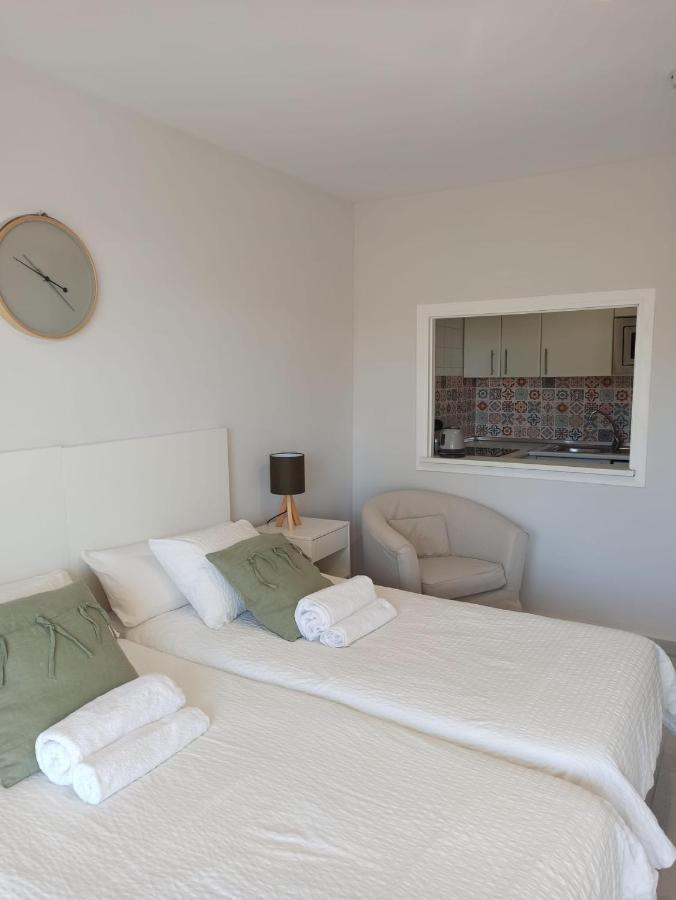 Carihuela Nucleo Cristal Apartment Torremolinos Ngoại thất bức ảnh