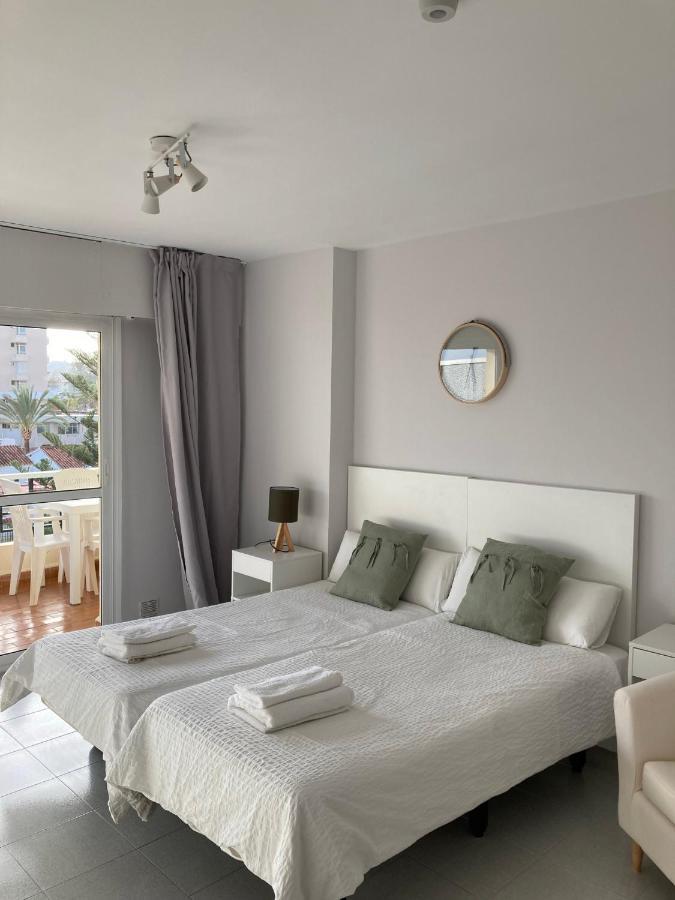 Carihuela Nucleo Cristal Apartment Torremolinos Ngoại thất bức ảnh
